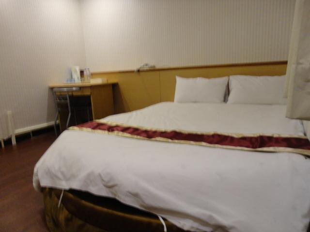Yi Pin Yuan Hotel Тайнан Екстериор снимка